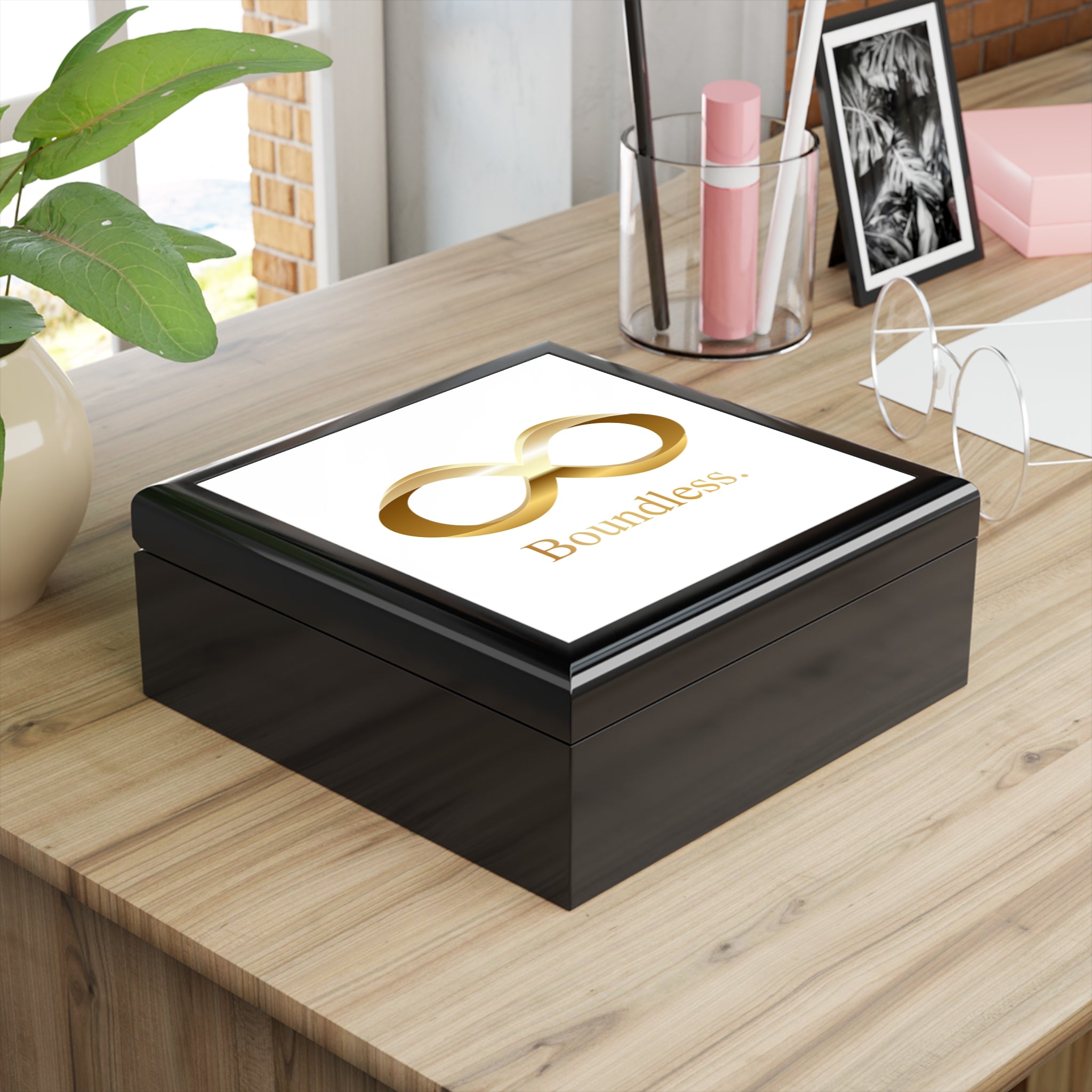 Elegant Boundless Box - Perfect Gift for Special Occasions